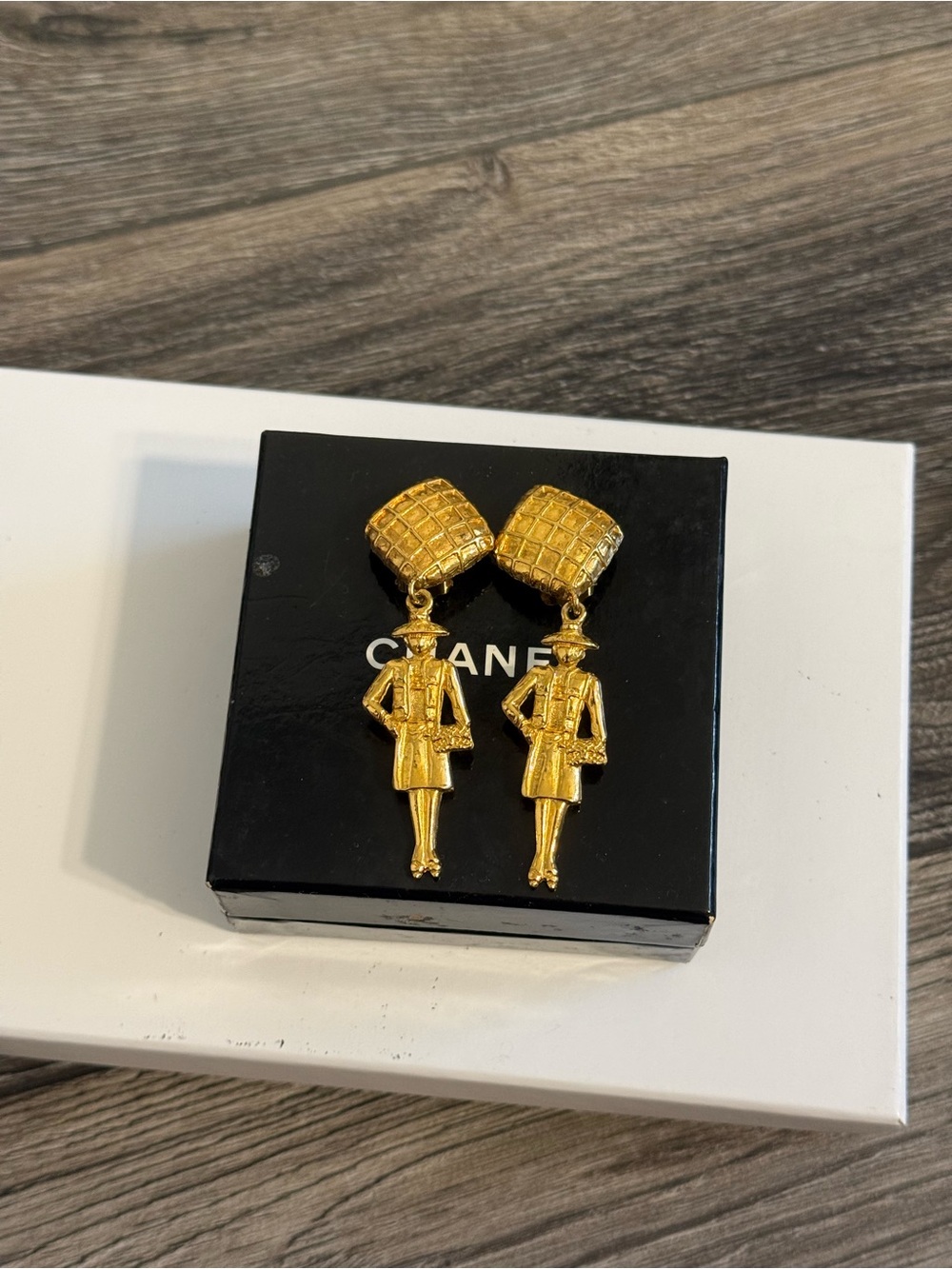 Chanel Vintage Gold Madame Coco Drop Clip On Statement Earrings